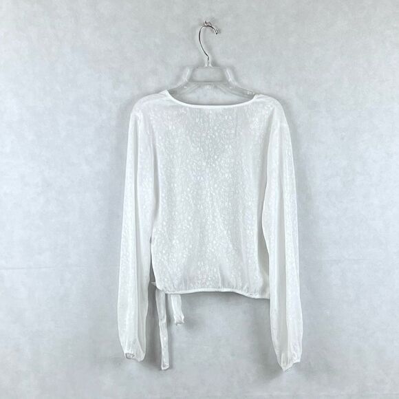 Sz S Leith White Floral Wrap Top - Picture 2 of 9